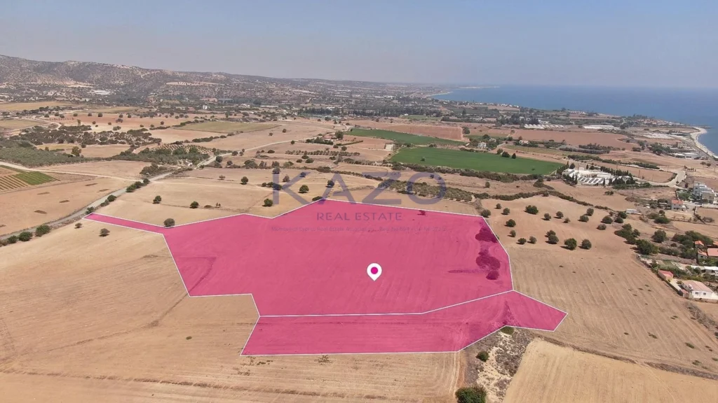 28,438m² Plot for Sale in Agios Theodoros, Larnaca District