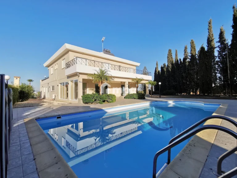 4 Bedroom House for Rent in Strovolos, Nicosia District