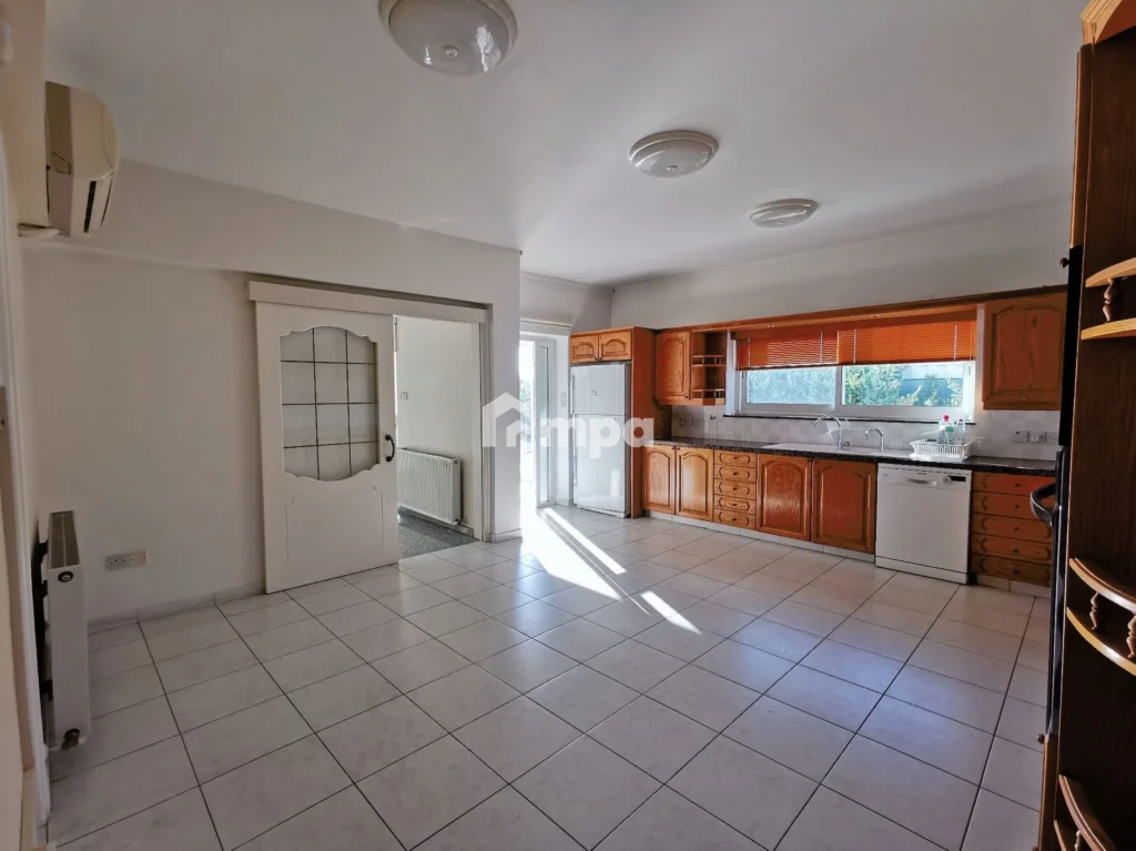 4 Bedroom House for Rent in Strovolos, Nicosia District