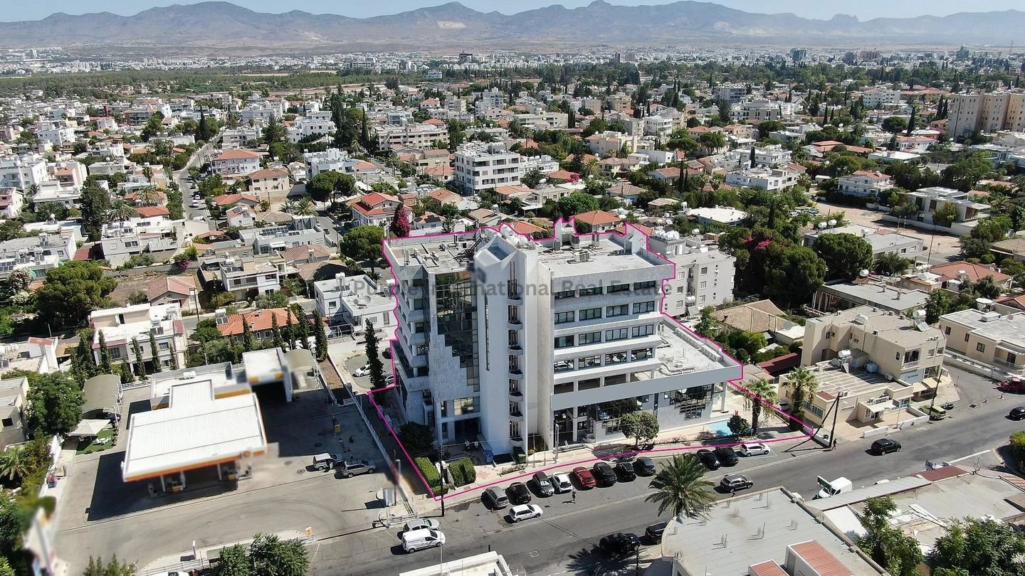 1722m² Building for Sale in Agios Dometios, Nicosia District