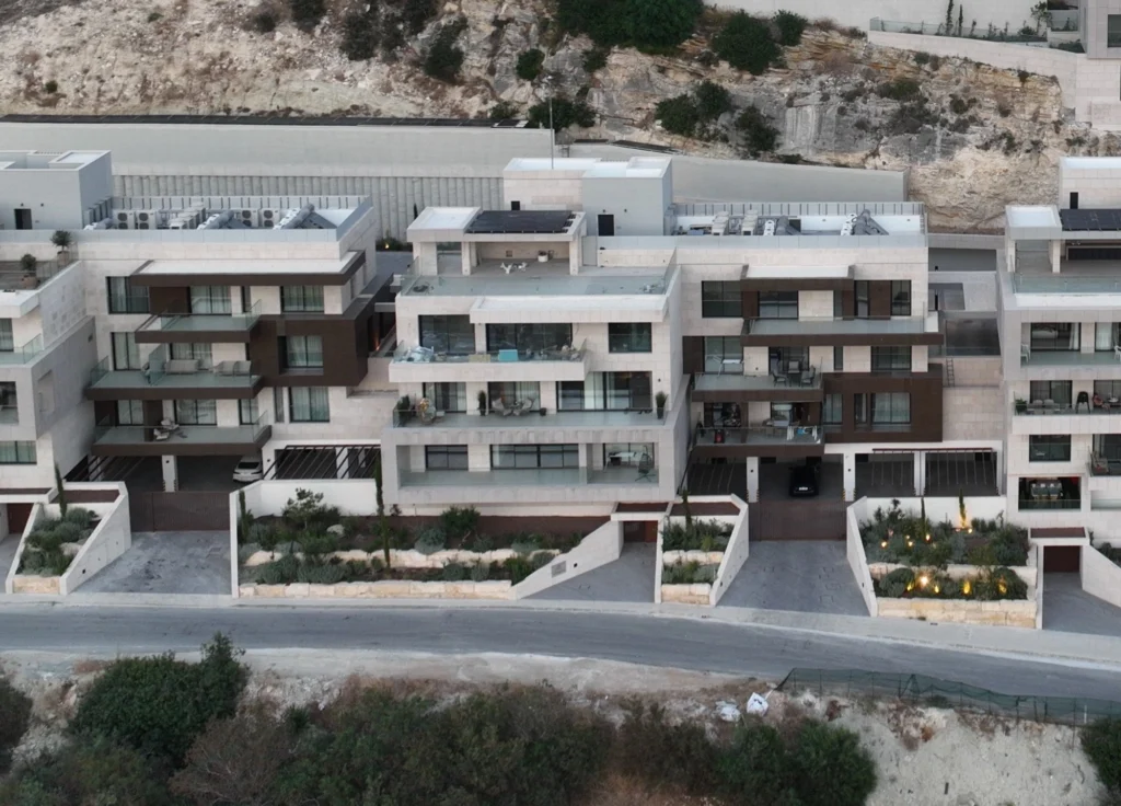 2 Bedroom Apartment for Sale in Agios Tychonas, Limassol District