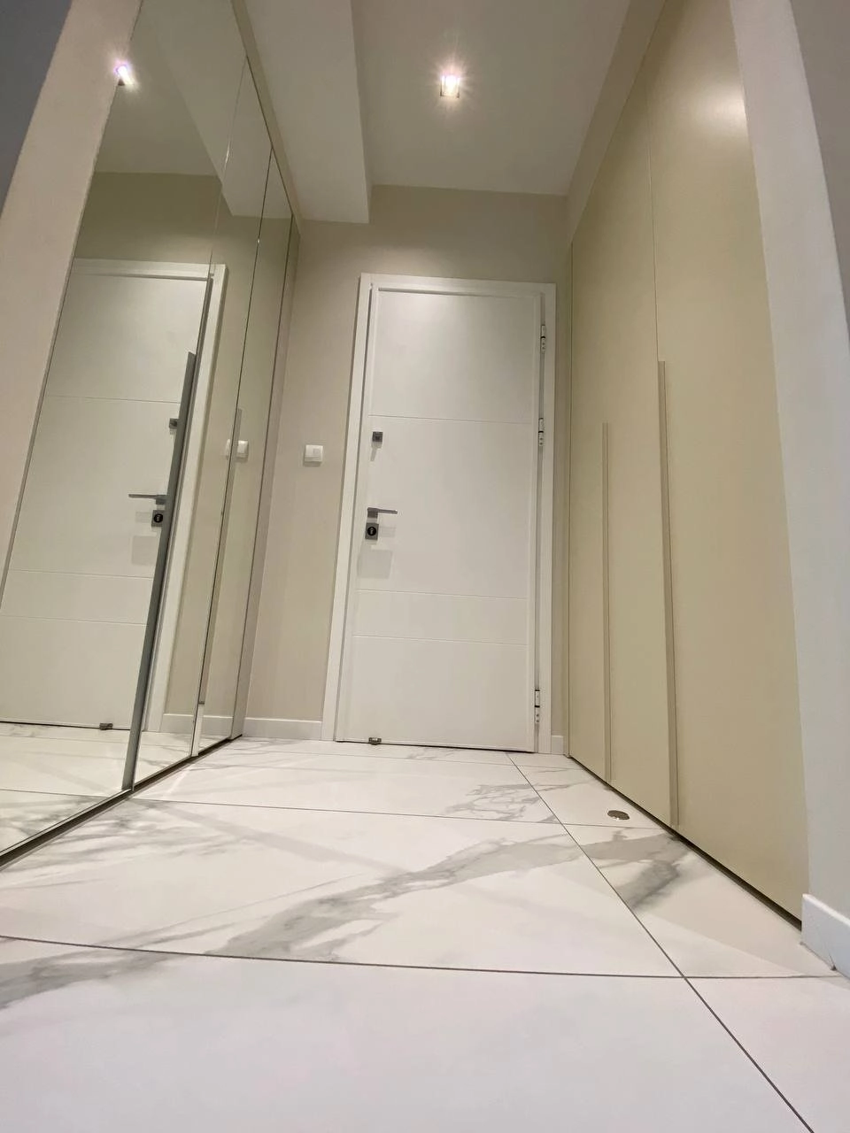 2 Bedroom Apartment for Rent in Limassol – Neapolis