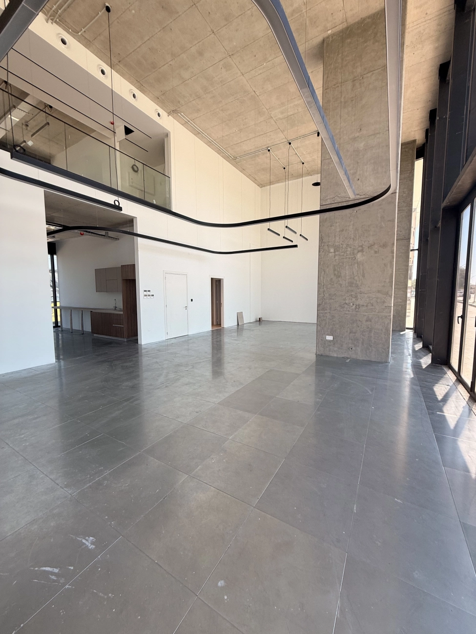 399m² Office for Rent in Limassol – Mesa Geitonia