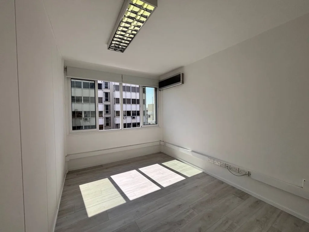 130m² Office for Rent in Limassol – Neapolis