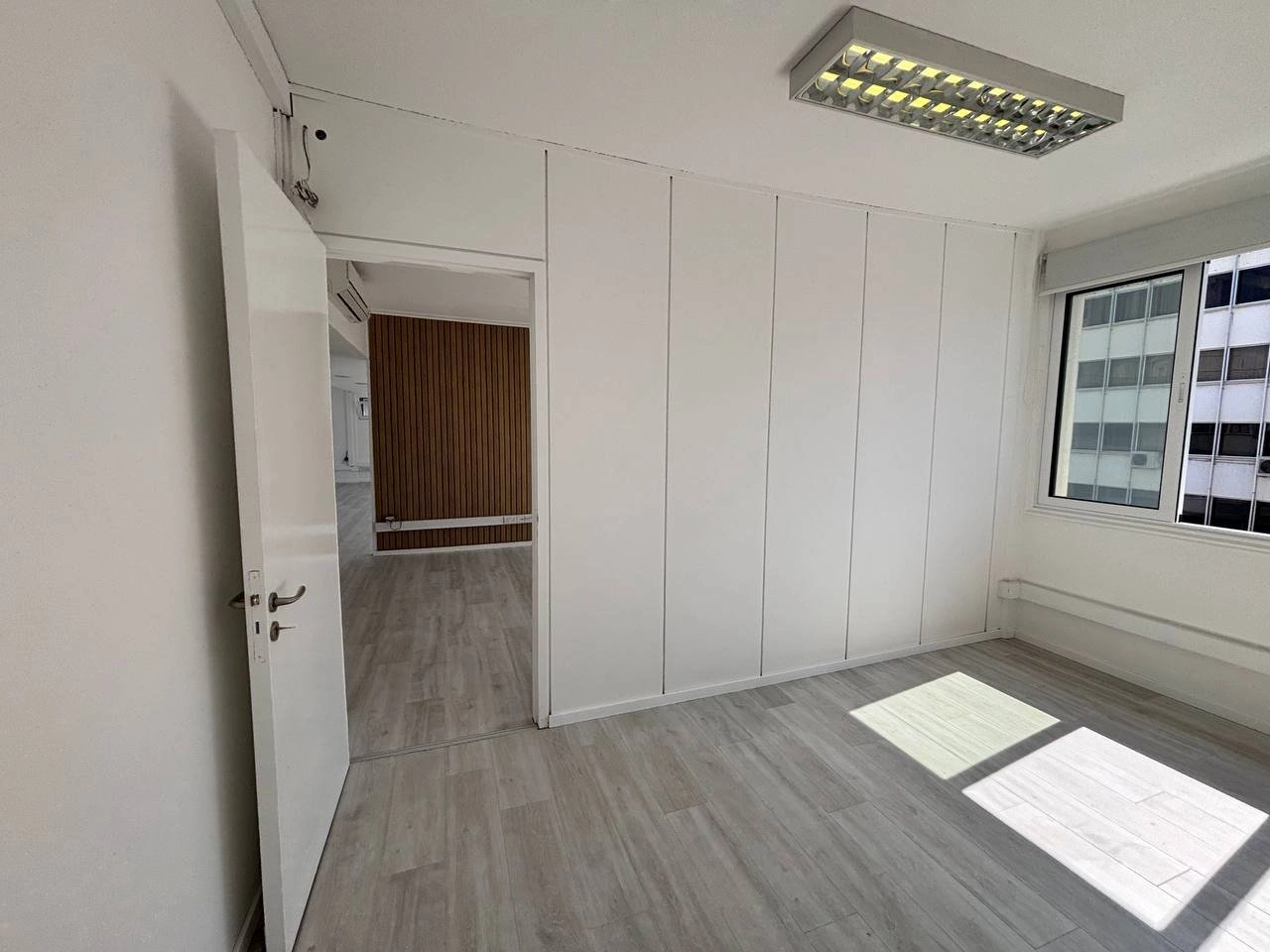 130m² Office for Rent in Limassol – Neapolis