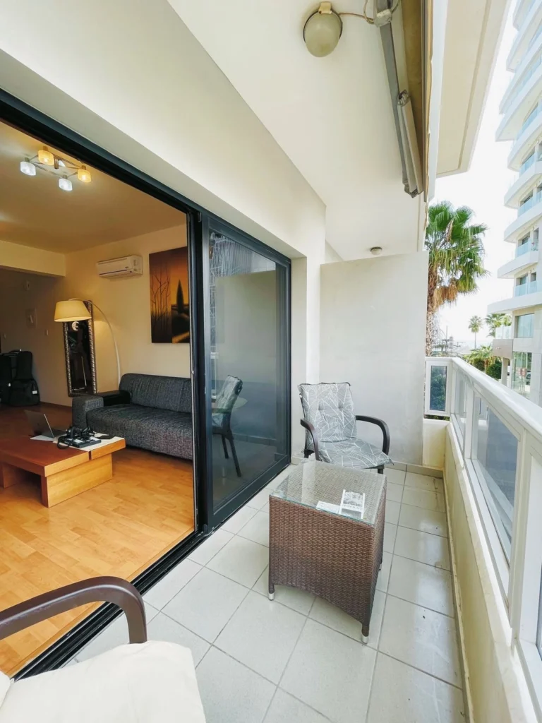 2 Bedroom Apartment for Sale in Agios Tychonas, Limassol District