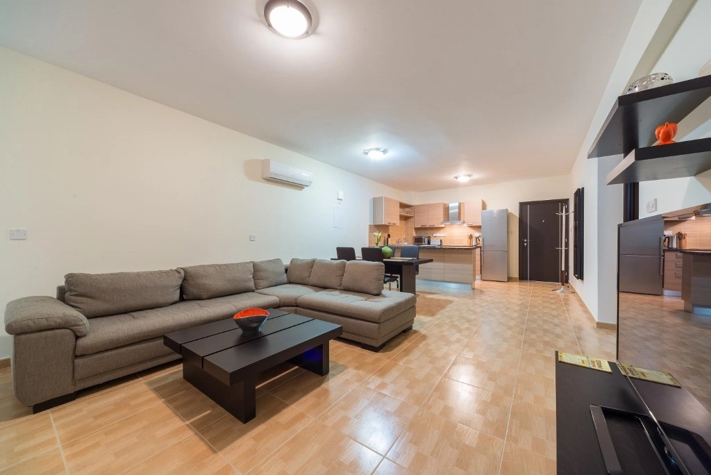 2 Bedroom Apartment for Rent in Potamos Germasogeias, Limassol District