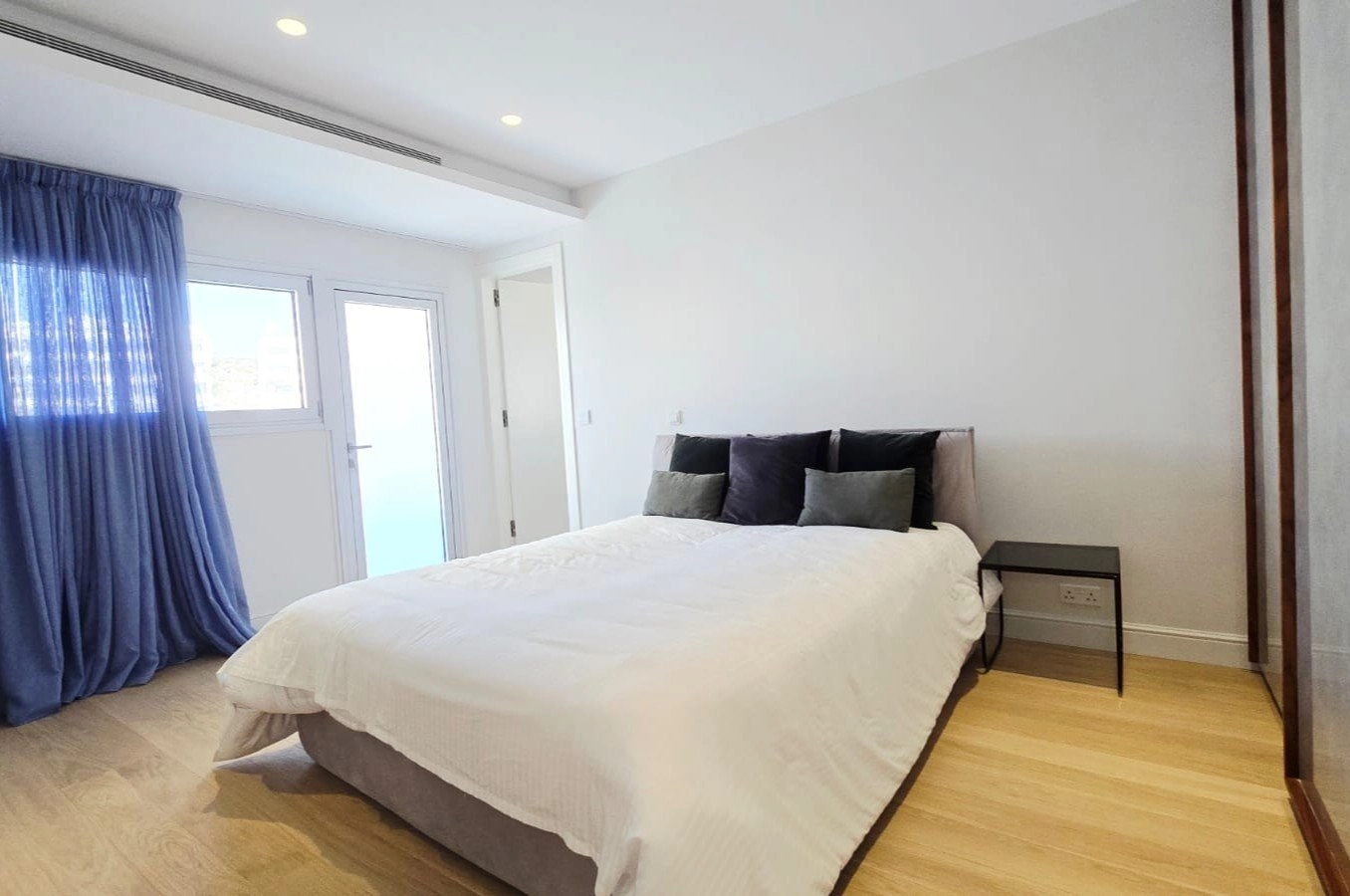 4 Bedroom Apartment for Rent in Agios Tychonas, Limassol District