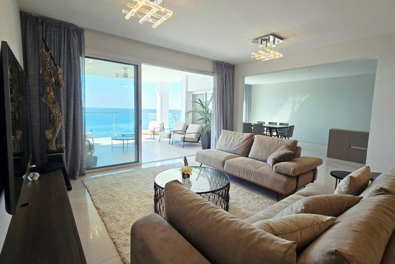 4 Bedroom Apartment for Rent in Agios Tychonas, Limassol District
