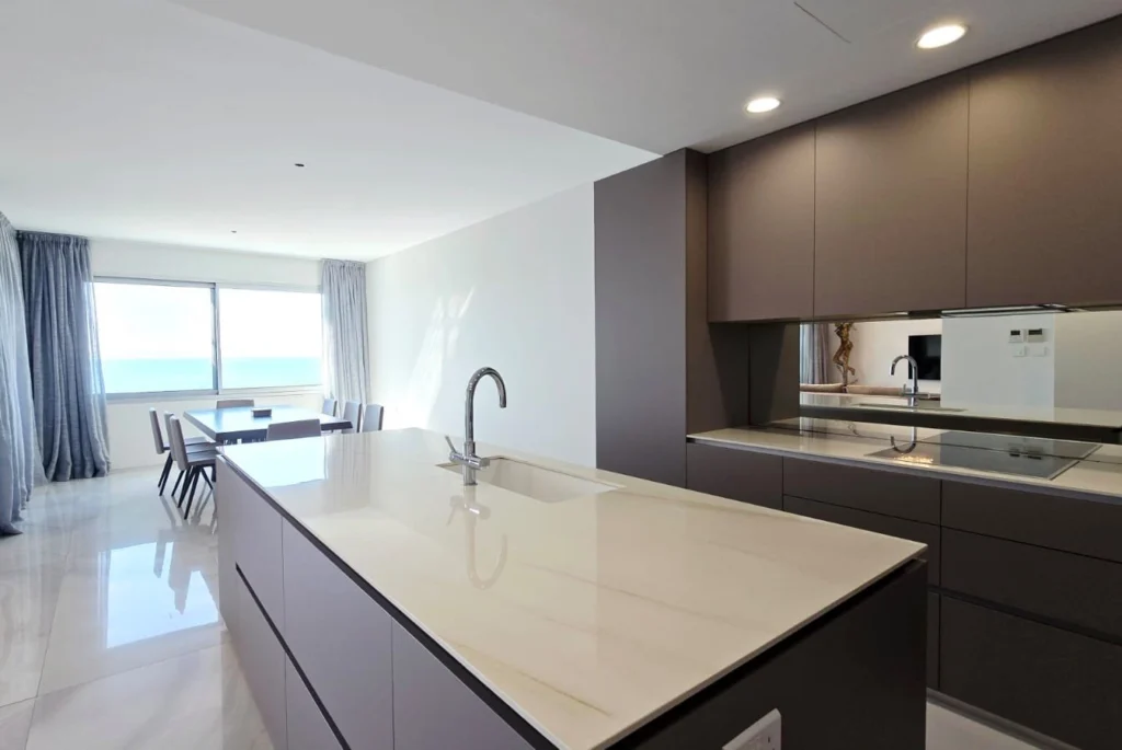 4 Bedroom Apartment for Rent in Agios Tychonas, Limassol District