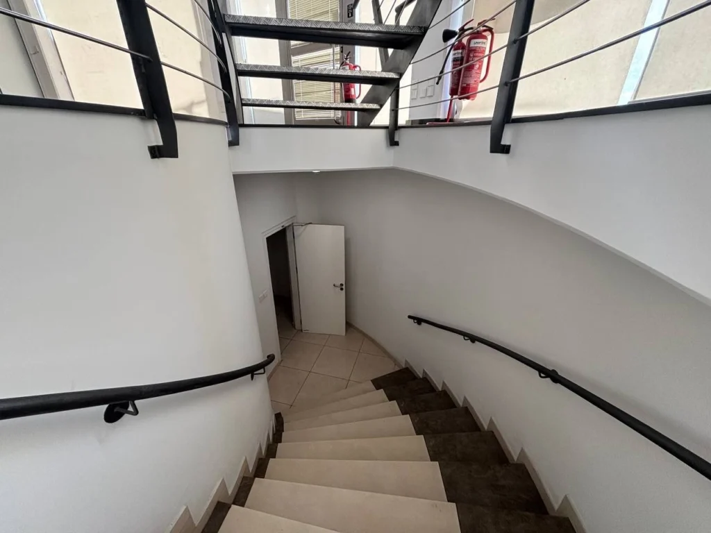 166m² Office for Rent in Larnaca – Agios Nikolaos, Limassol District