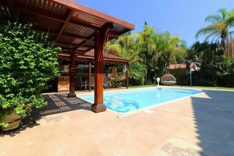 5 Bedroom House for Sale in Mouttagiaka, Limassol District