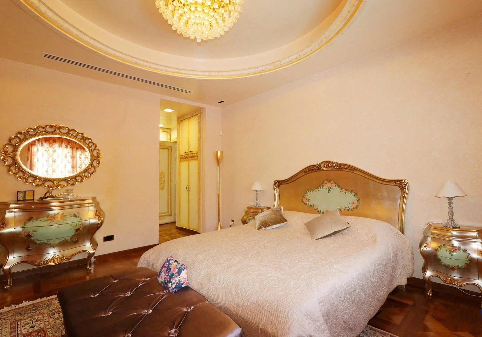5 Bedroom House for Sale in Mouttagiaka, Limassol District