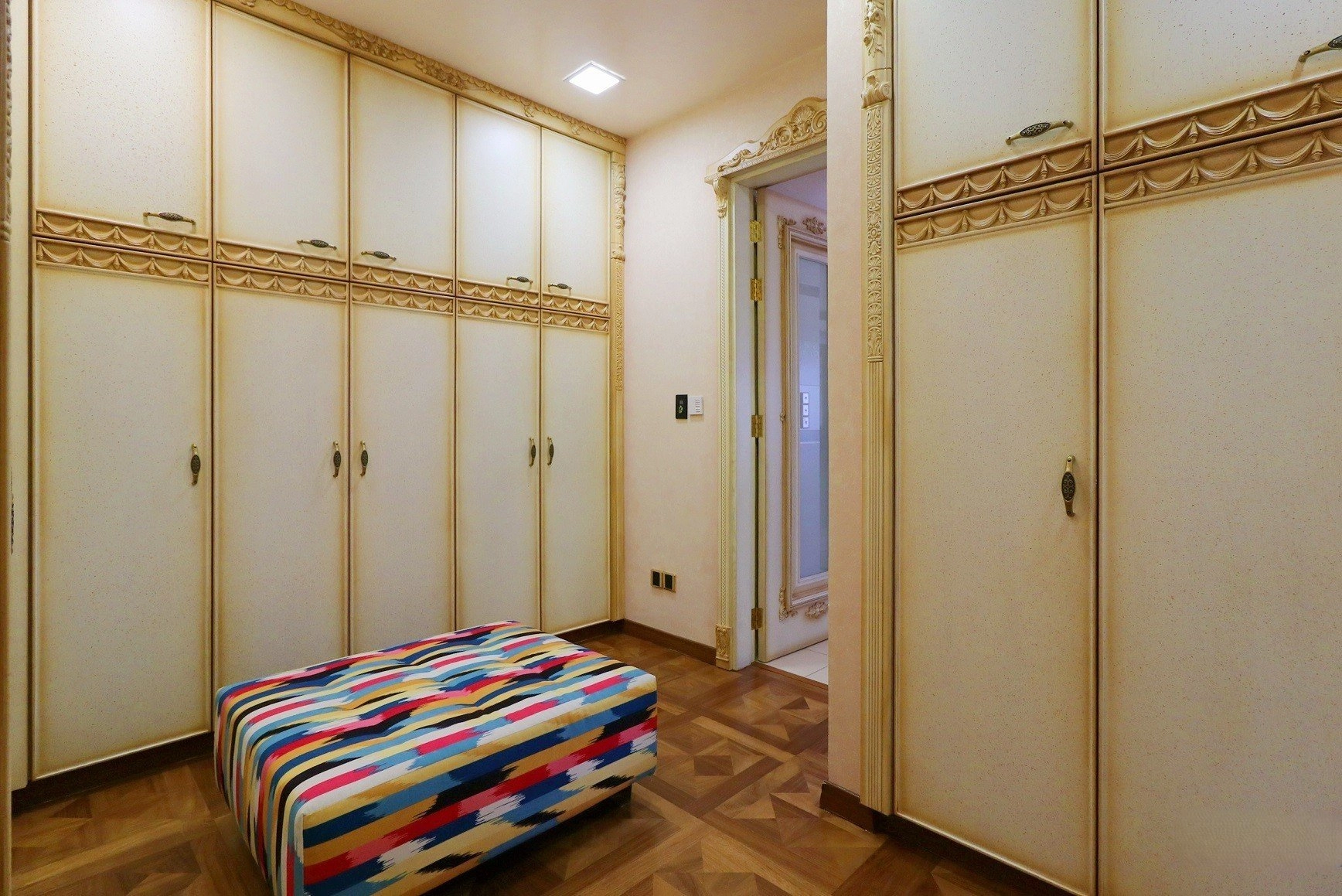 5 Bedroom House for Sale in Mouttagiaka, Limassol District