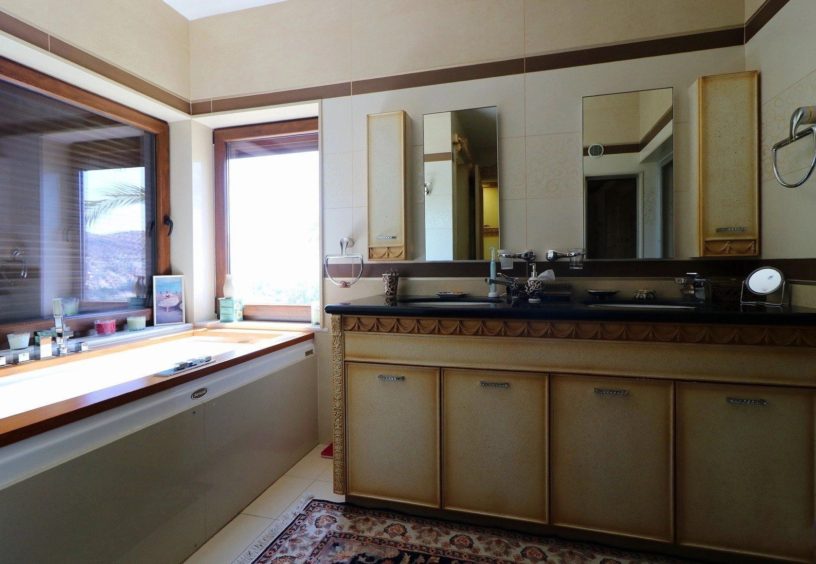 5 Bedroom House for Sale in Mouttagiaka, Limassol District