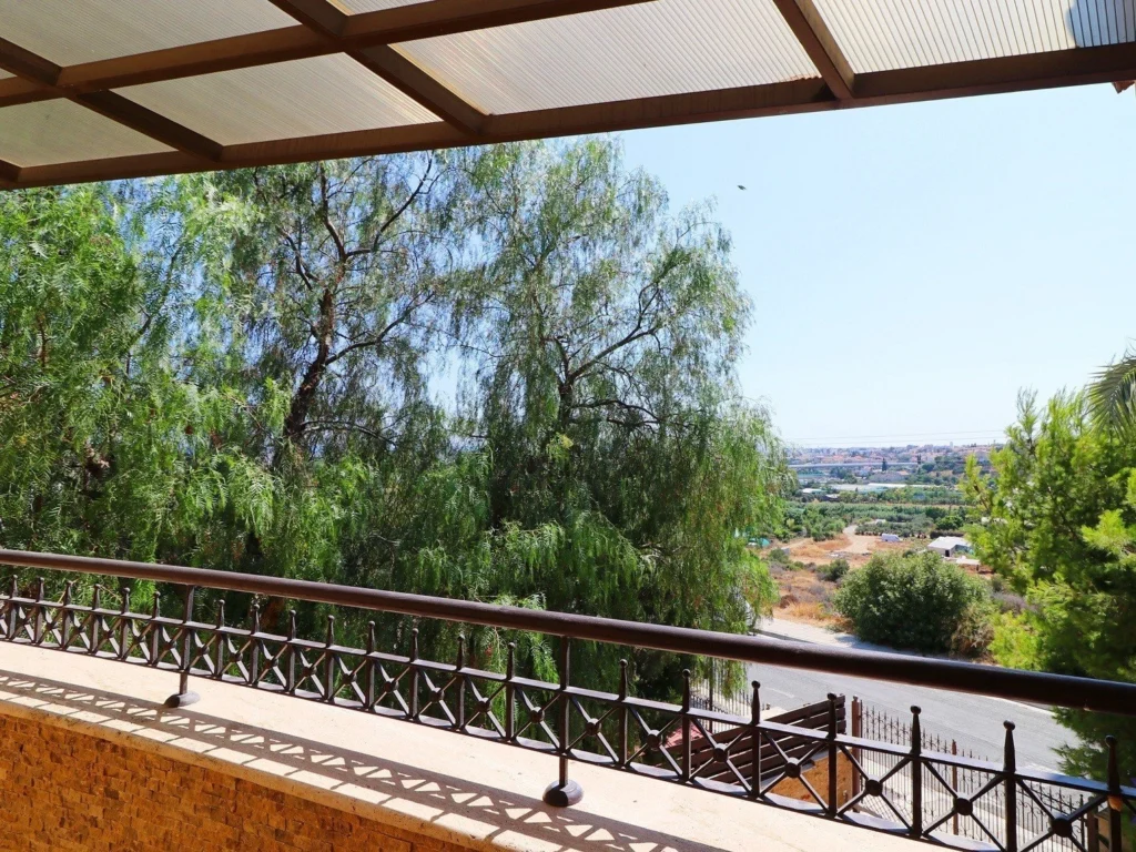 5 Bedroom House for Sale in Mouttagiaka, Limassol District