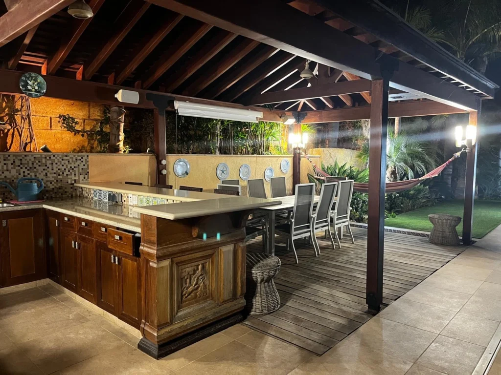5 Bedroom House for Sale in Mouttagiaka, Limassol District