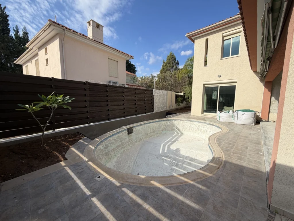 4 Bedroom House for Sale in Pyrgos Lemesou, Limassol District