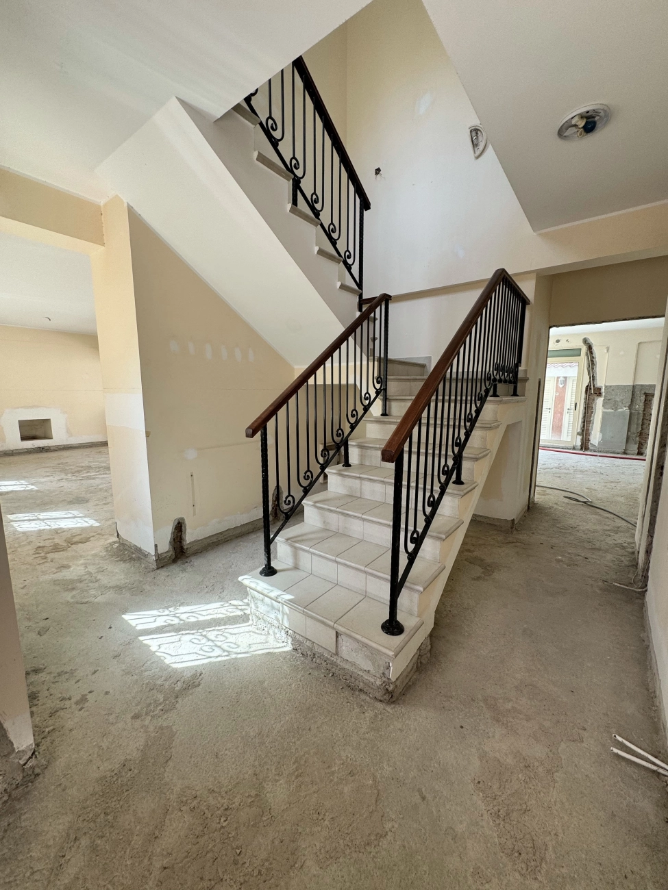 4 Bedroom House for Sale in Pyrgos Lemesou, Limassol District