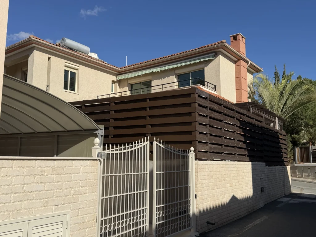 4 Bedroom House for Sale in Pyrgos Lemesou, Limassol District