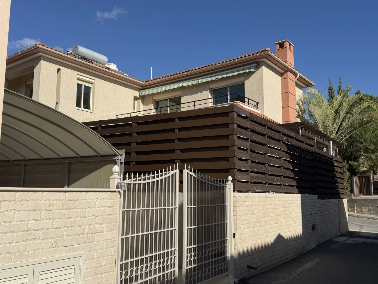 4 Bedroom House for Sale in Pyrgos Lemesou, Limassol District