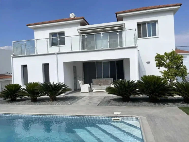 5 Bedroom House for Rent in Parekklisia, Limassol District