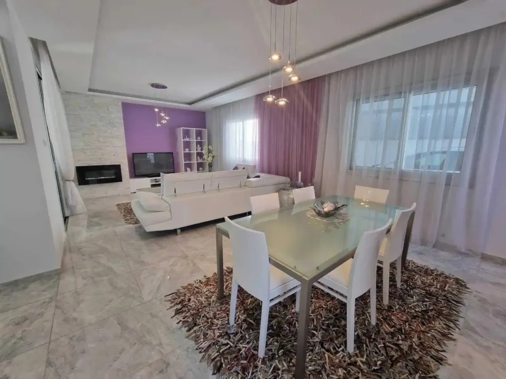 5 Bedroom House for Rent in Parekklisia, Limassol District