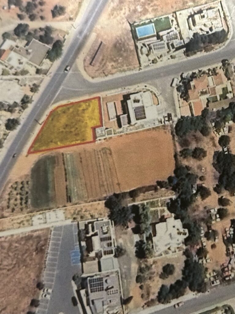 654m² Plot for Sale in Paphos – Emba