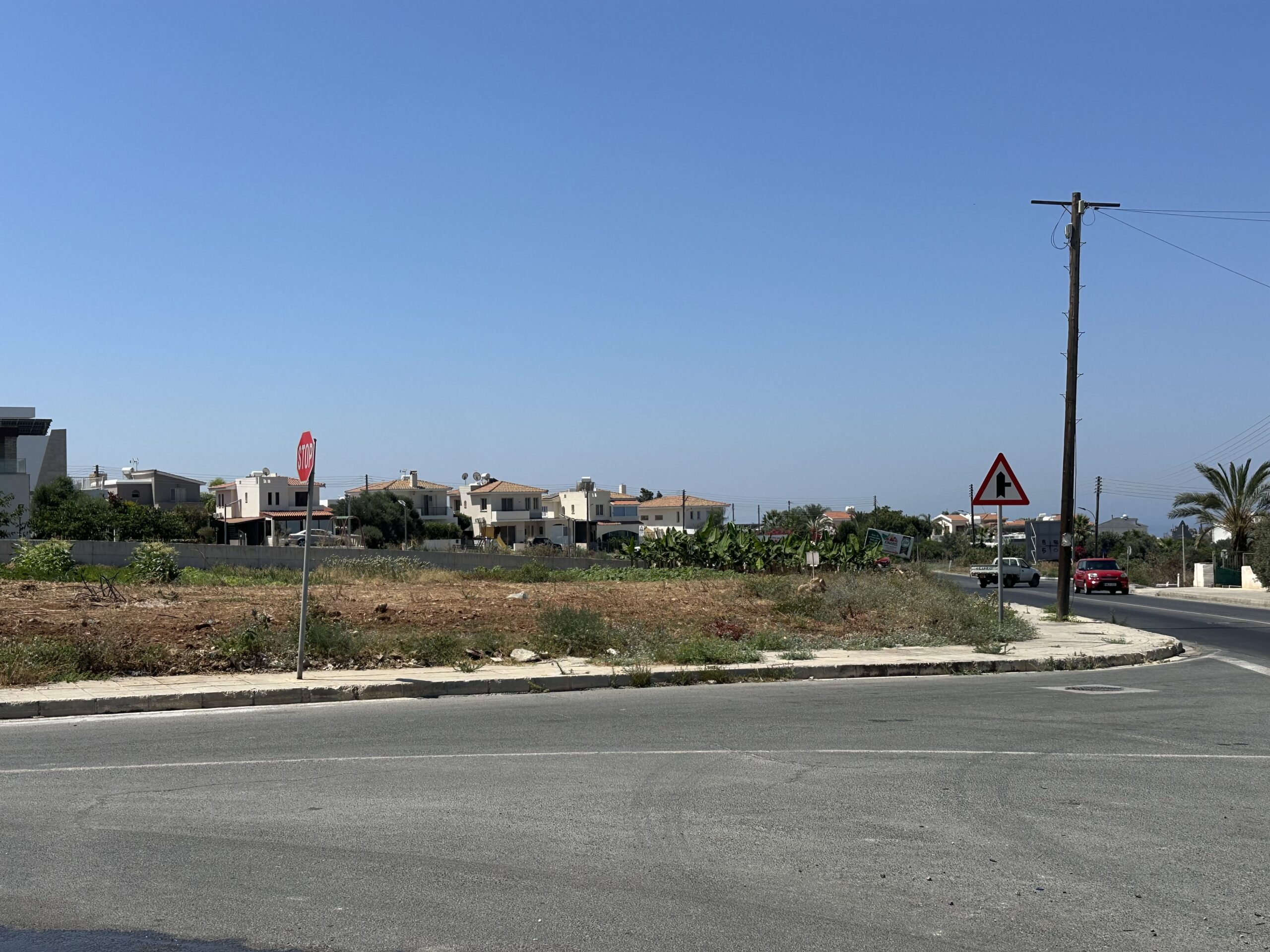 654m² Plot for Sale in Paphos – Emba