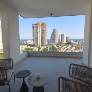3 Bedroom Apartment for Rent in Germasogeia, Limassol District