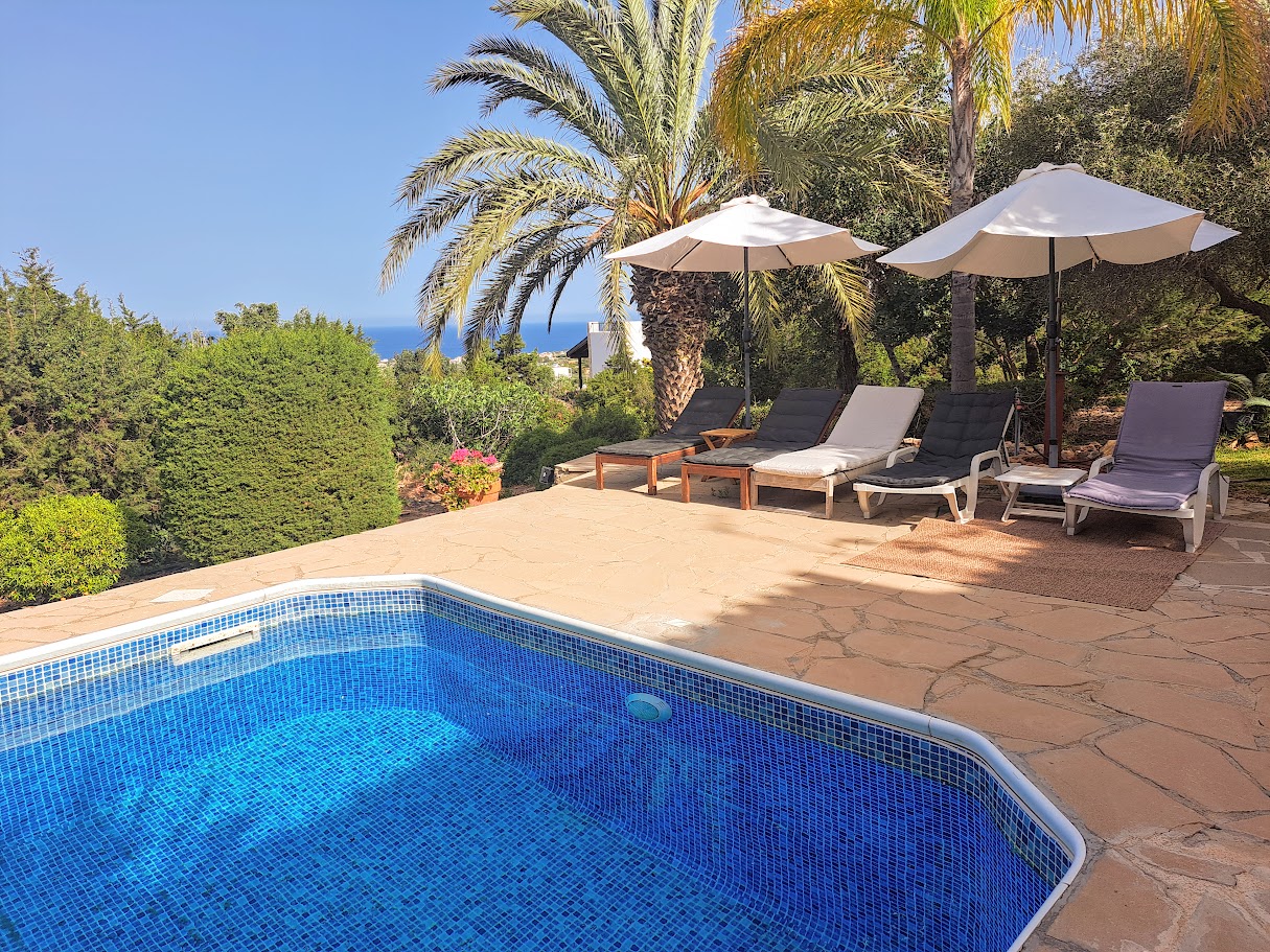 5 Bedroom House for Sale in Pegeia, Paphos District