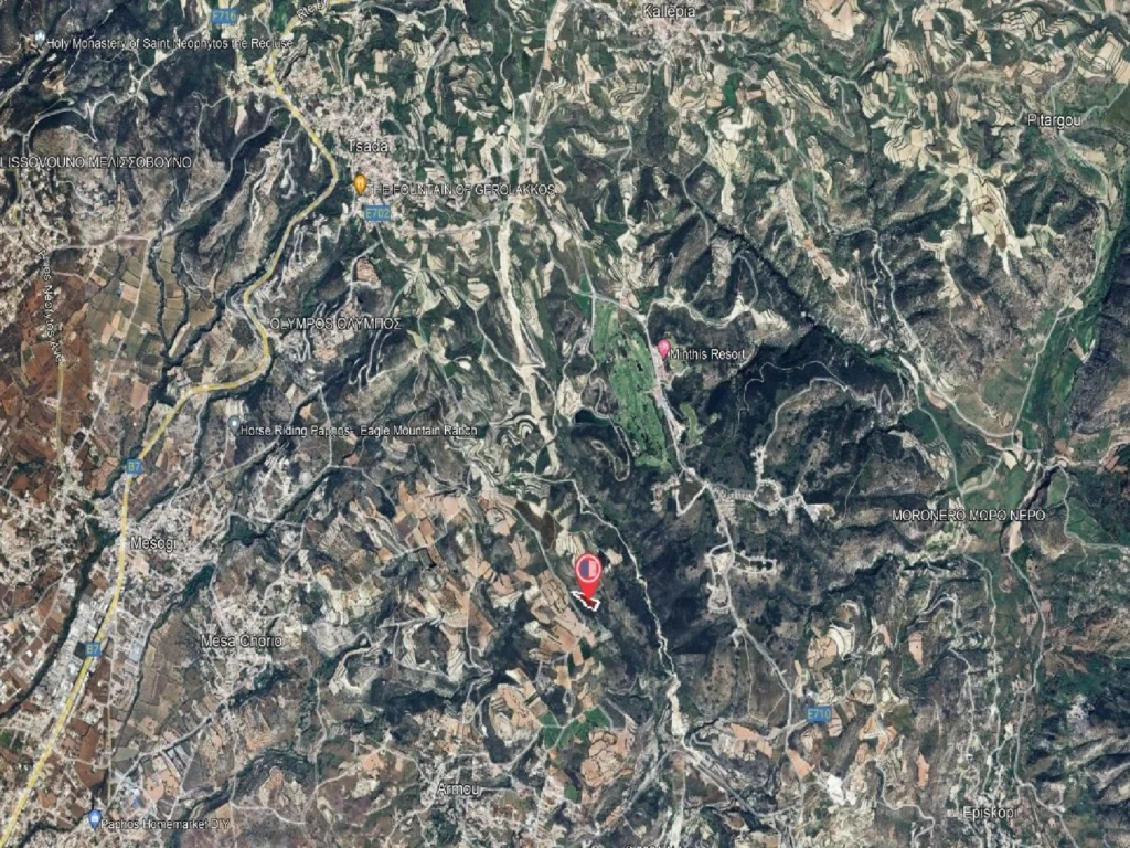 10,368m² Plot for Sale in Tsada, Paphos District