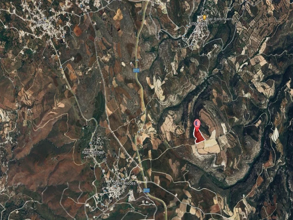 25,084m² Plot for Sale in Kato Arodes, Paphos District