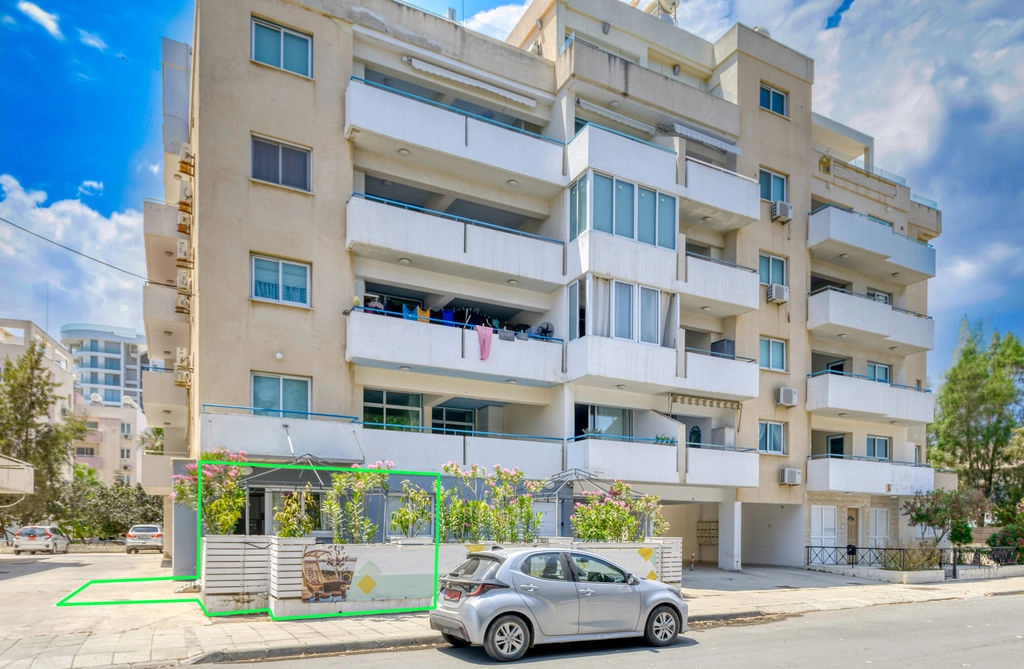 4 Bedroom Apartment for Sale in Larnaca District