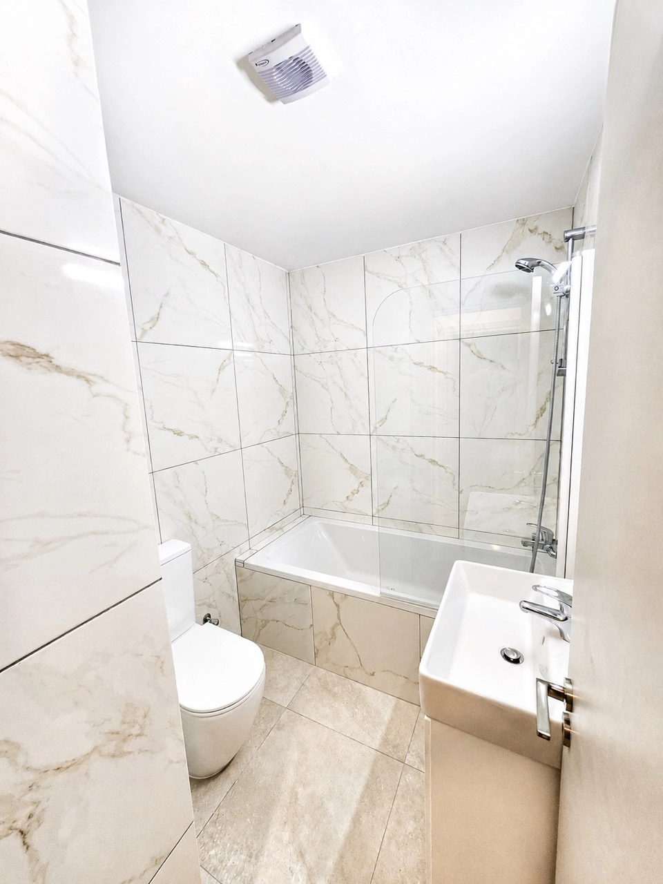 456m² Building for Sale in Asomatos, Limassol District