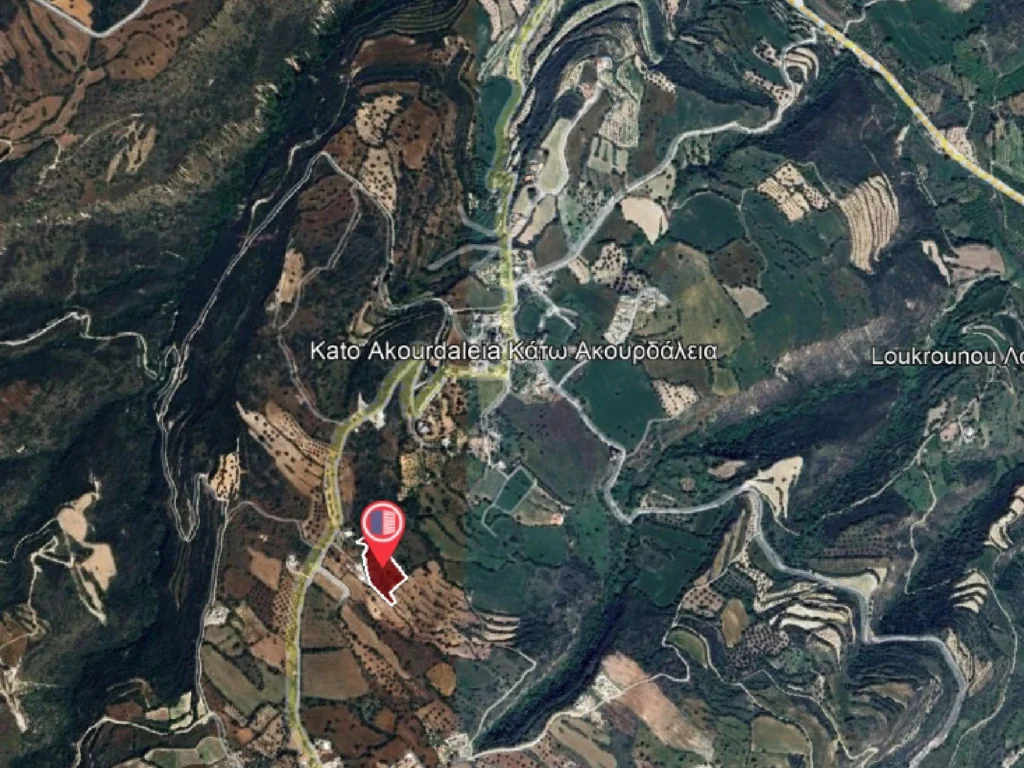 8,696m² Plot for Sale in Paphos District