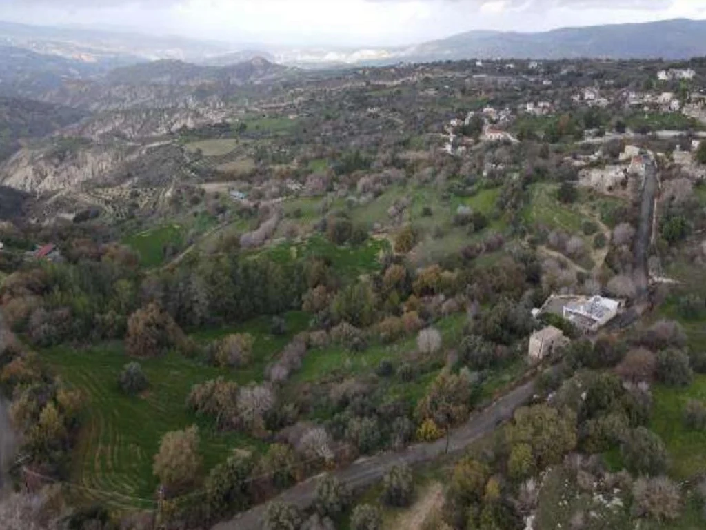 3,345m² Plot for Sale in Drymou, Paphos District