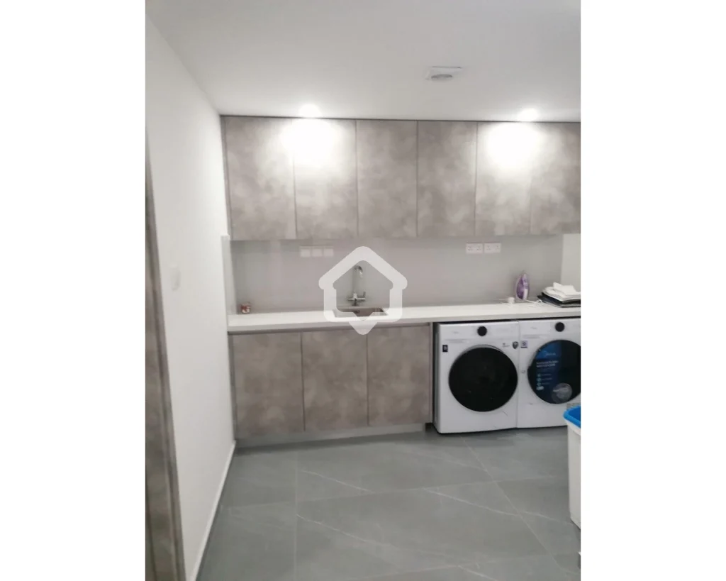 5 Bedroom House for Rent in Agios Tychonas, Limassol District
