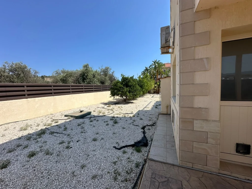 3 Bedroom House for Rent in Monagroulli, Limassol District