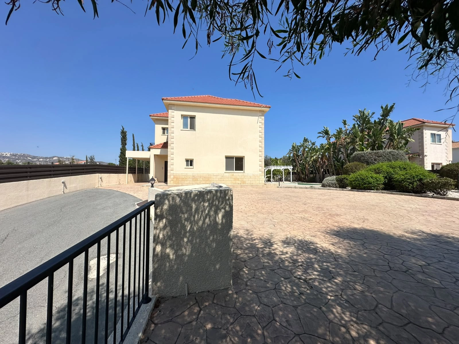 3 Bedroom House for Rent in Monagroulli, Limassol District