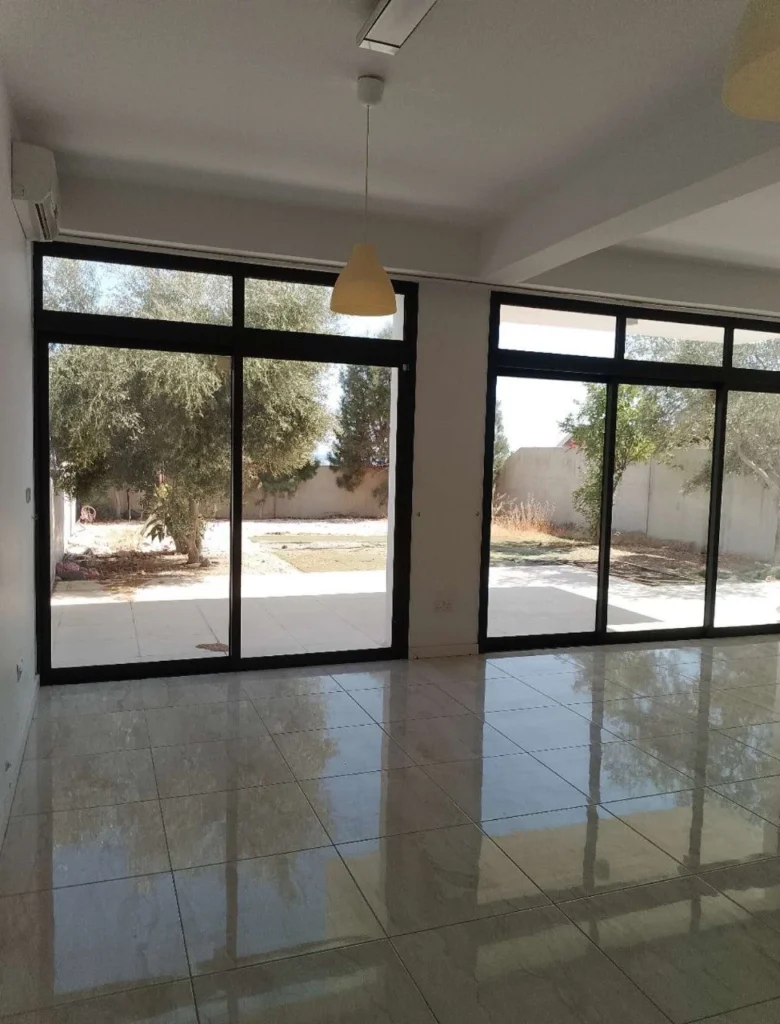 3 Bedroom House for Sale in Germasogeia, Limassol District