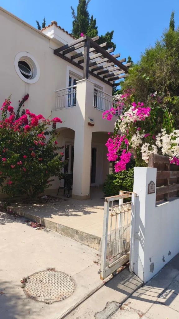 2 Bedroom House for Rent in Agios Tychonas, Limassol District