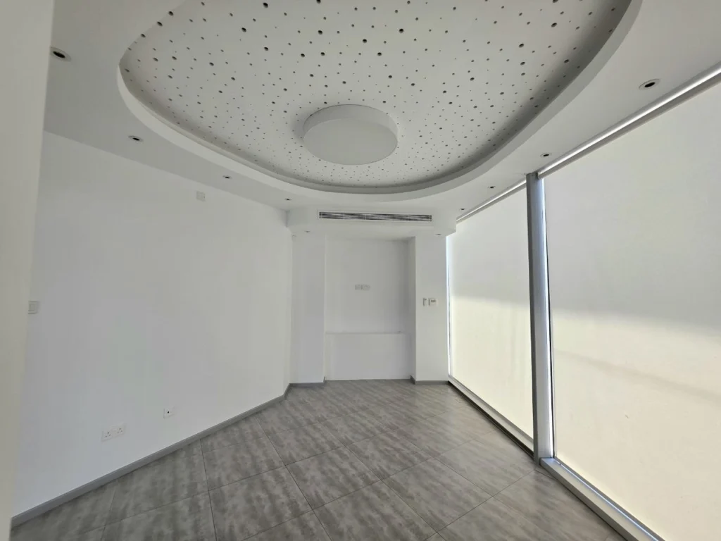 544m² Office for Rent in Limassol – Neapolis