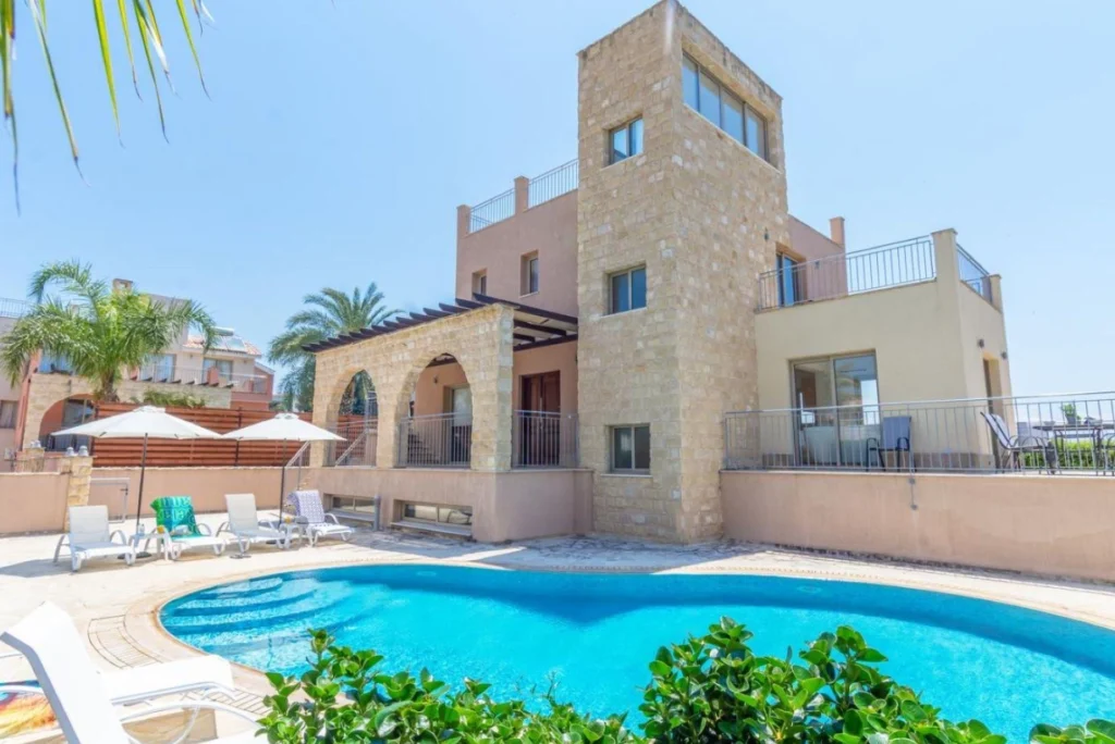 4 Bedroom House for Rent in Polis Chrysochous, Paphos District