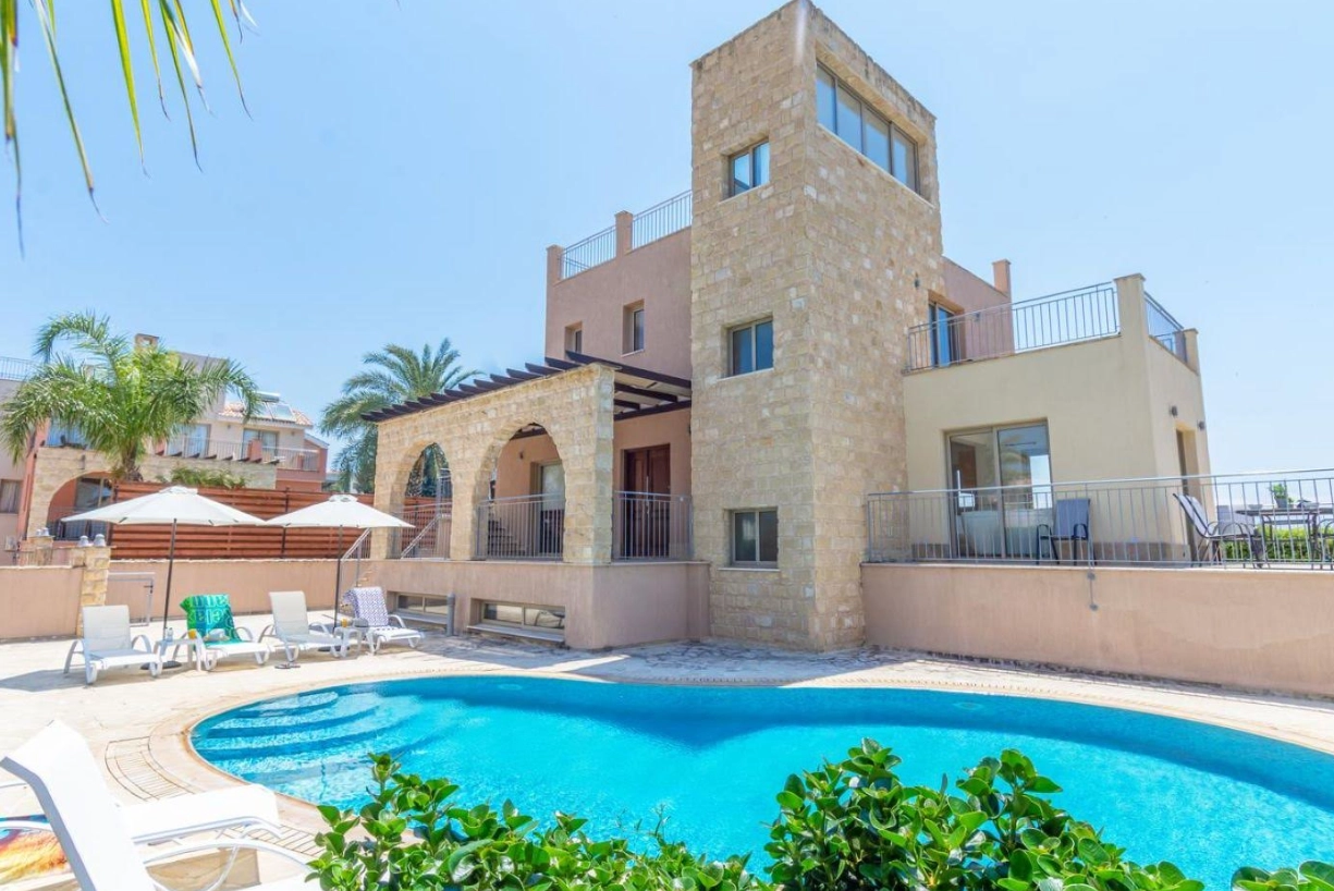 4 Bedroom House for Rent in Polis Chrysochous, Paphos District