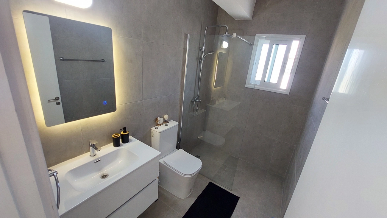 284m² Building for Sale in Kato Paphos