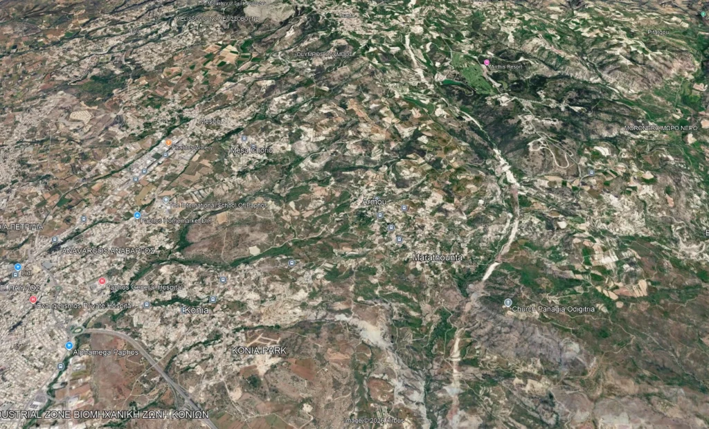 100,575m² Plot for Sale in Paphos – Anavargos