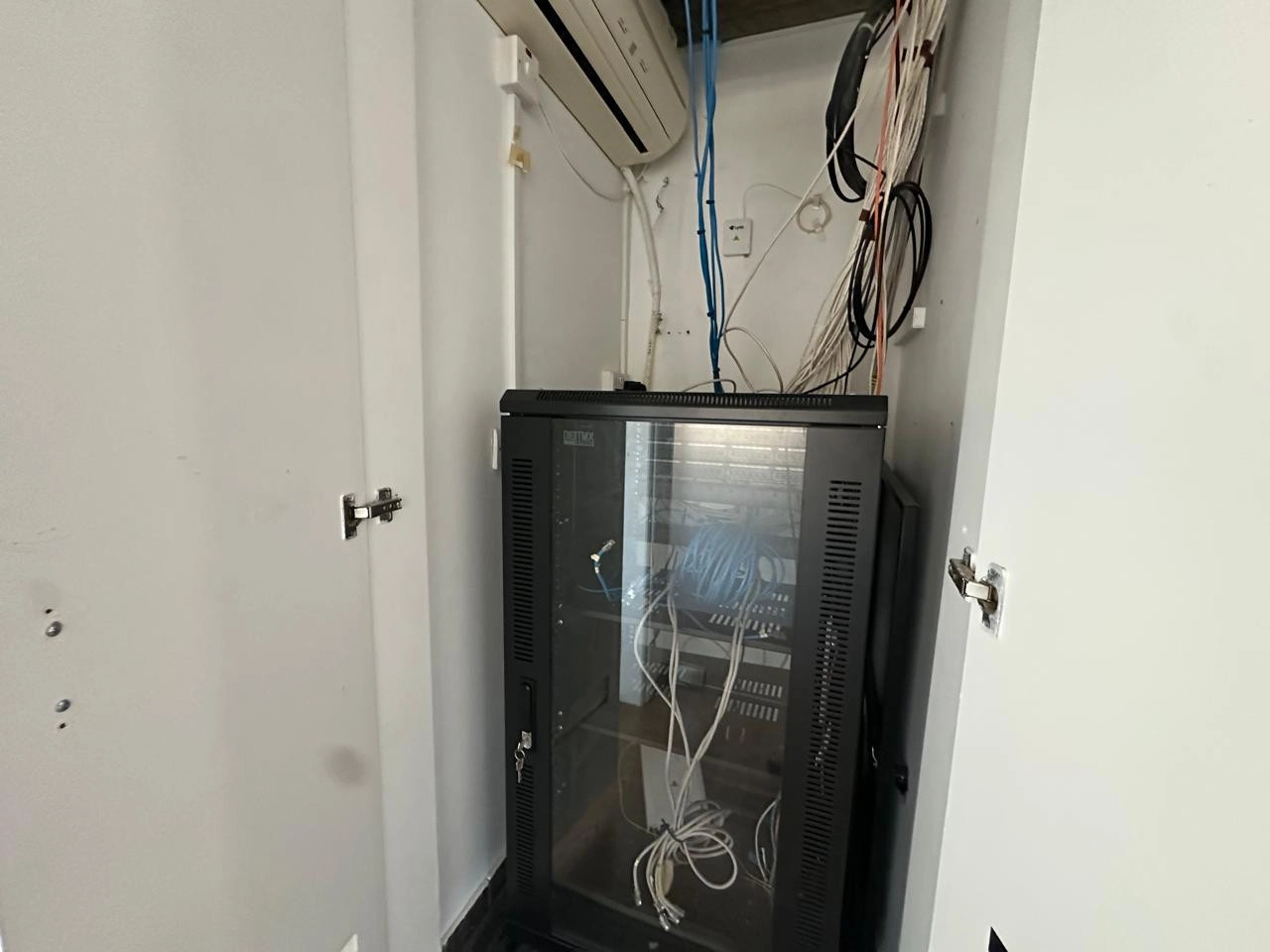 250m² Office for Rent in Limassol – Katholiki
