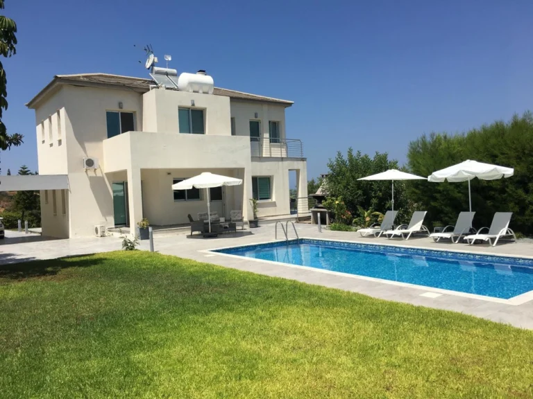 4 Bedroom House for Rent in Polis Chrysochous, Paphos District