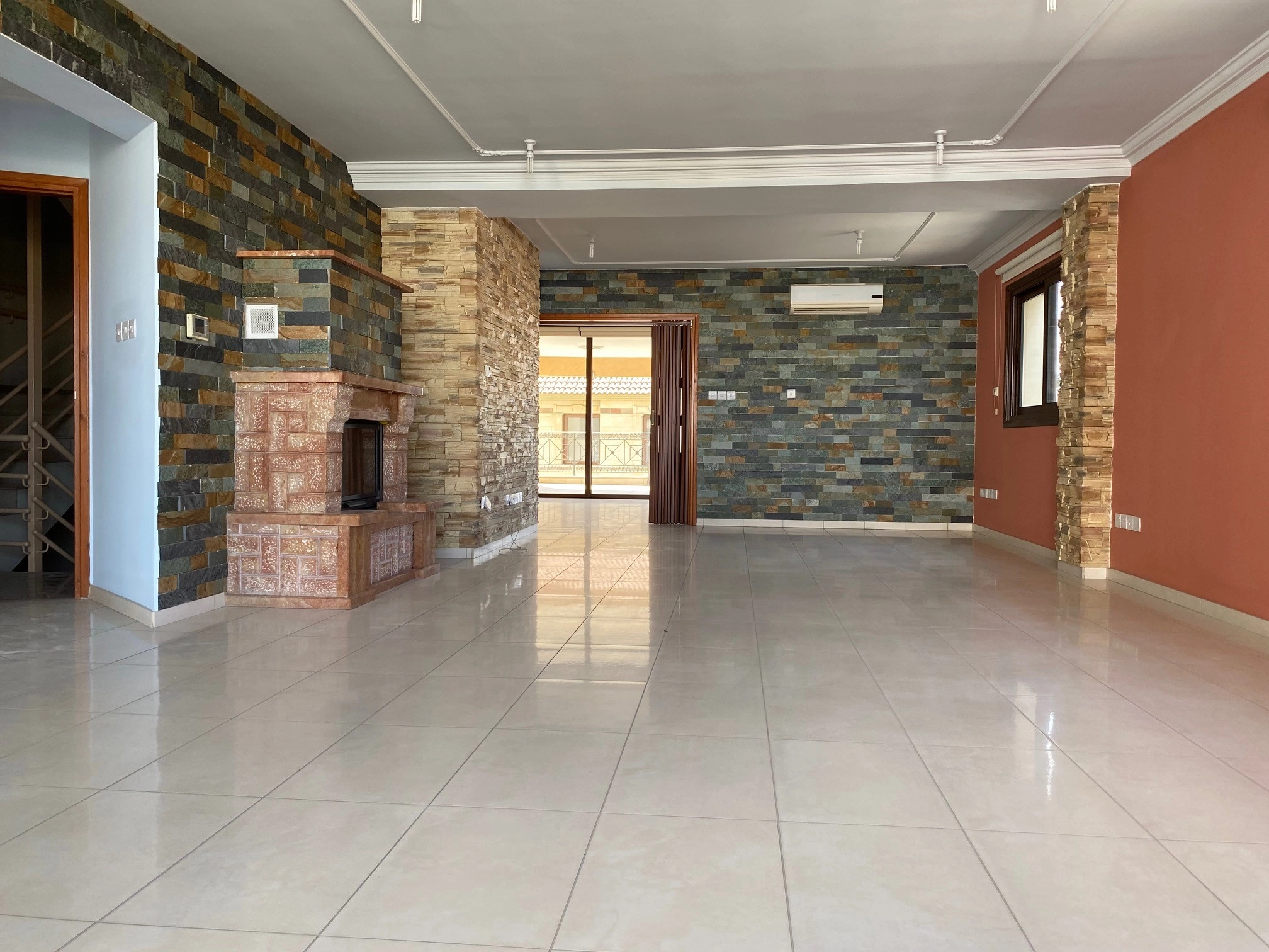 4 Bedroom Apartment for Rent in Engomi, Nicosia District